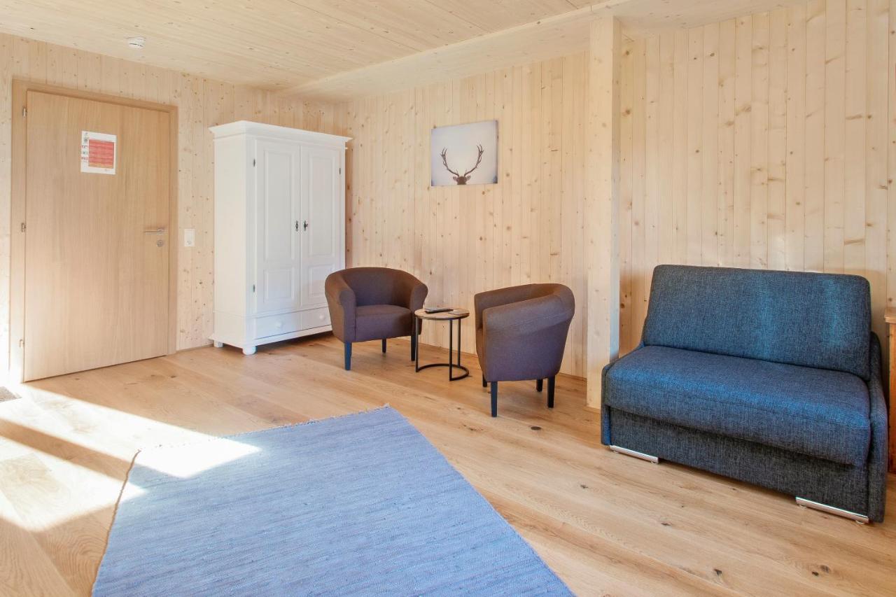 Haus Berghof Bed and Breakfast Schröcken Eksteriør billede