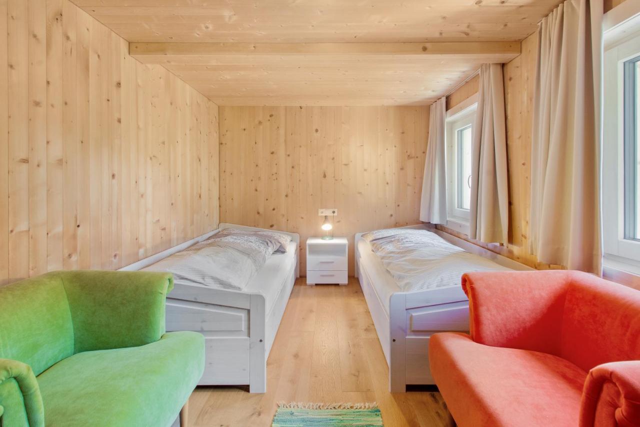 Haus Berghof Bed and Breakfast Schröcken Eksteriør billede