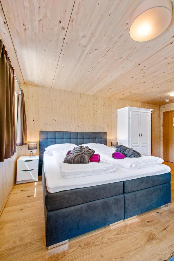 Haus Berghof Bed and Breakfast Schröcken Eksteriør billede